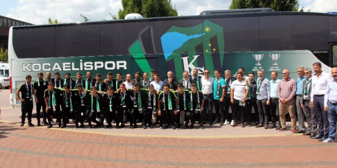 Kocaelispor yeni takım otobüsünü teslim aldı