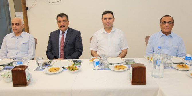 Başkan Gürkan’dan Kaymakam Yılmaz’a veda yemeği