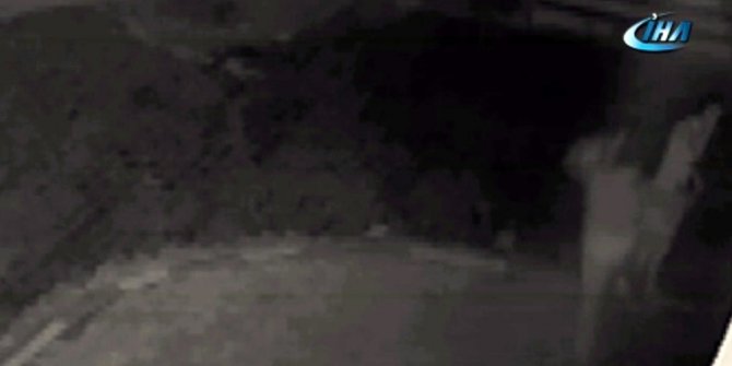 Kadın öğretmene uçan tekme