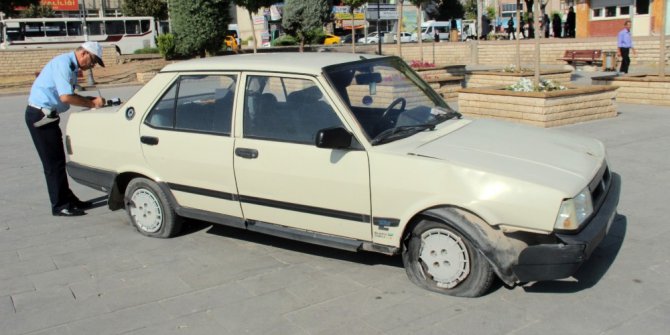 Otomobil meydana indi: 3 yaralı