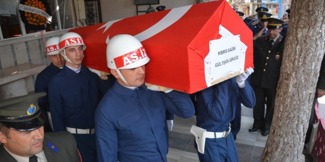 Akhisarlı Kıbrıs Gazisi son yolculuğuna uğurlandı