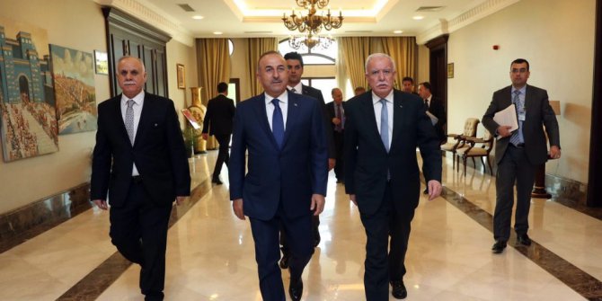 Bakan Çavuşoğlu,  Filistin Dışişleri Bakanı Malki ile görüştü