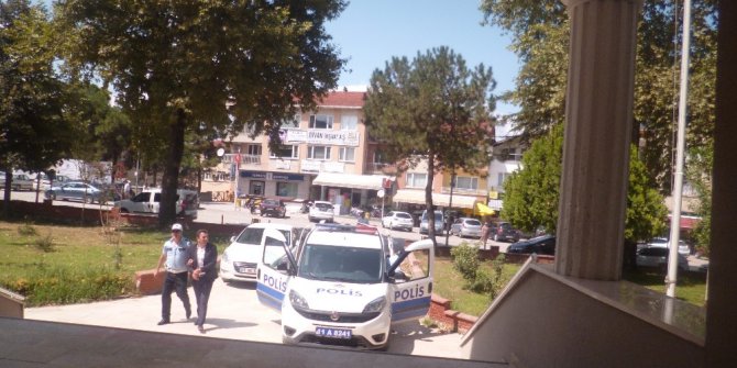 Vatandaşı dolandıran sahte müfettişler tutuklandı