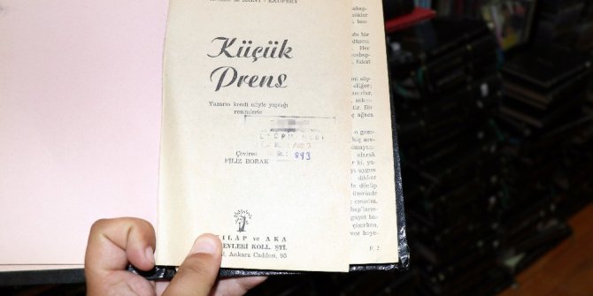 Okul kütüphanesindeki eski basım eserler çöpe atıldı