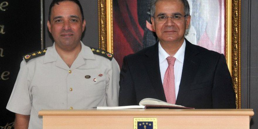 Vali Tapsız’dan Garnizon Komutanı Şen’e Hayırlı Olsun Ziyareti