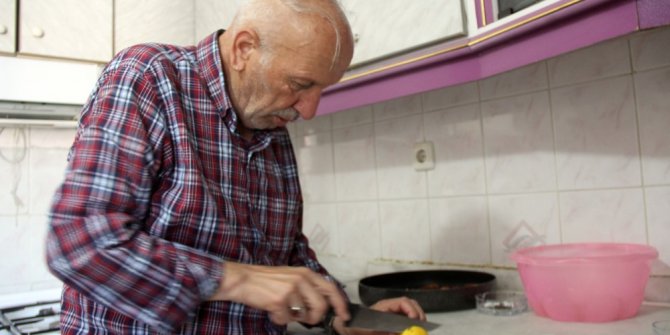 Kurban bıçağı diye aldı, limonu dahi kesemedi