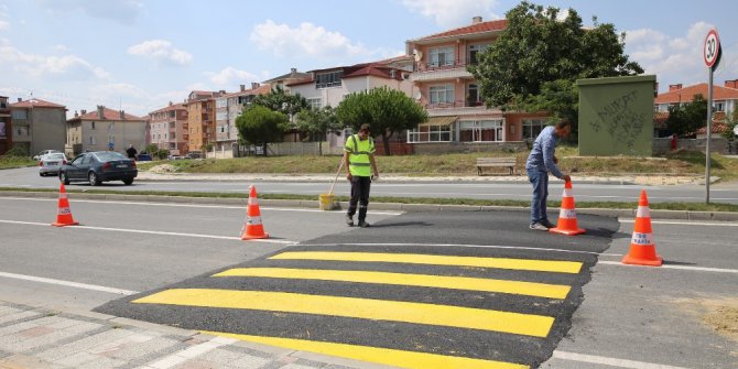 Kaymakam sözünü tuttu, hız kesiciler yapıldı