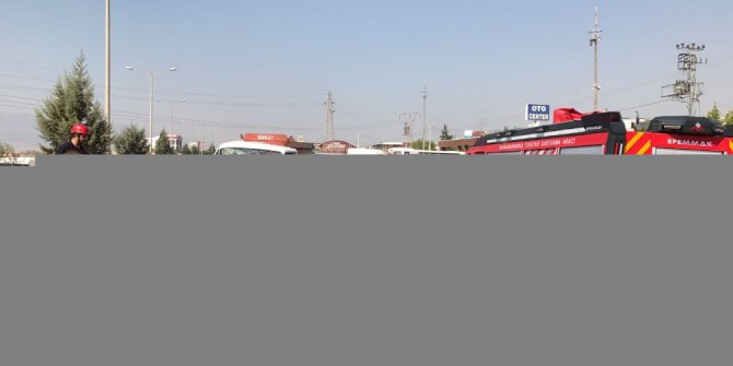 Yakıt tankeri ile tır çarpıştı: 2 yaralı