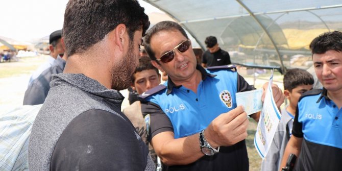 Kayseri polisinden besicilere ‘Sahte para’ uyarısı