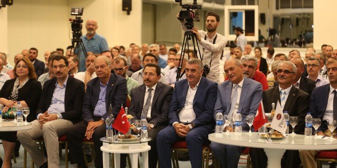 Başkan Toçoğlu çıraklık anma konferansına katıldı