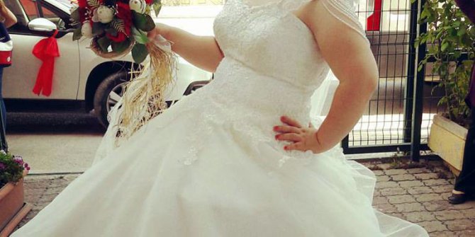 Down sendromlu kız için ailesi temsili düğün yaptı