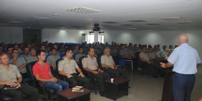 Jandarmalara doğal afet semineri
