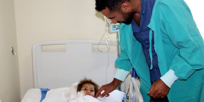 Tandıra düşerek yanan çocuk Erzurum’da tedavi altına alındı