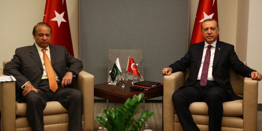 Cumhurbaşkanı Erdoğan, Pakistan Başbakanı Şerif İle Görüştü