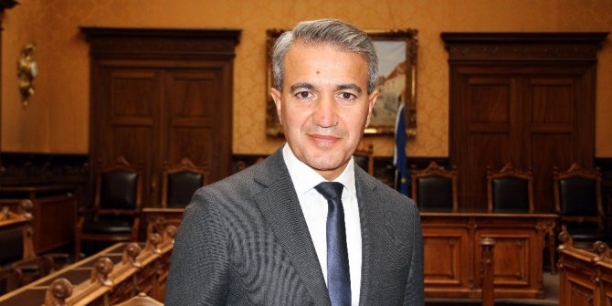 Belçika’daki Türk kökenli başkan: “Kurban kesimi Müslümanların demokratik hakkıdır”