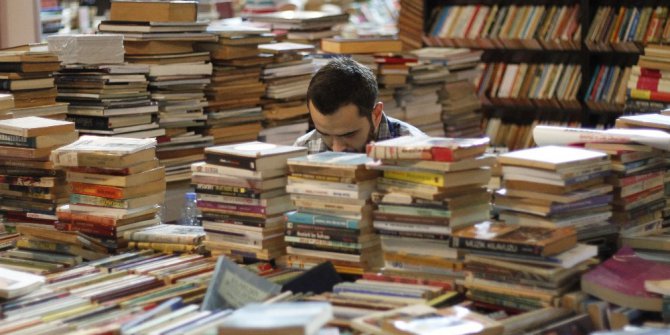 Ünlü sahafların koleksiyonları Beylikdüzü’nde gün yüzüne çıkıyor