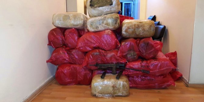 Silahlı uyuşturucu çetesine ağır darbe