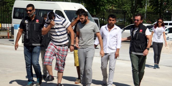 Antalya’da uyuşturucu operasyonu: 4 gözaltı