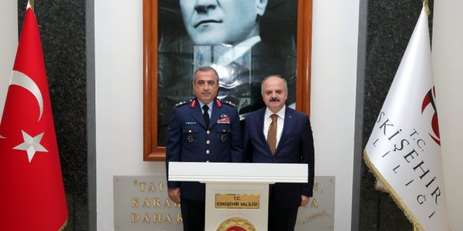 Hava Korgeneral Atilla Gülan Vali Çakacak’a ziyarette bulundu