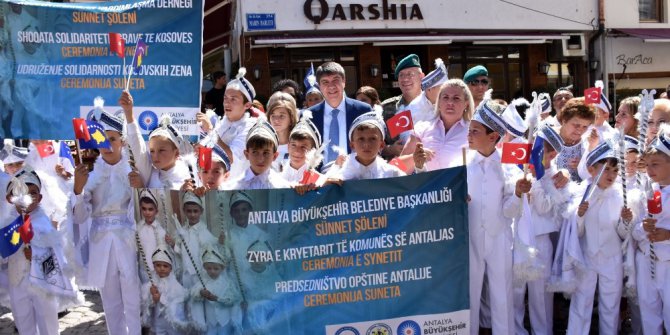 Büyükşehir Belediyesi Kosova’da 100 yetim çocuğu sünnet ettirdi