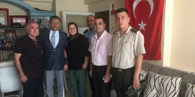 Pamuk: "Bu memleket, vatanını seven kahraman askerlerimize her zaman sevgi ve saygı duyar"