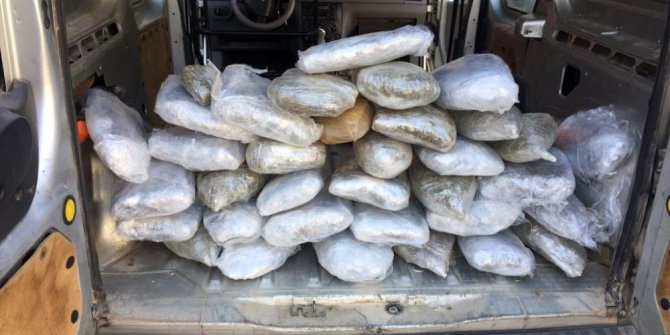 Şanlıurfa’da 33 kilo 700 gram esrar maddesi ele geçirildi