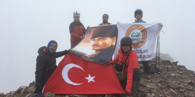 Zafer Bayramı’nı zirvede kutladılar