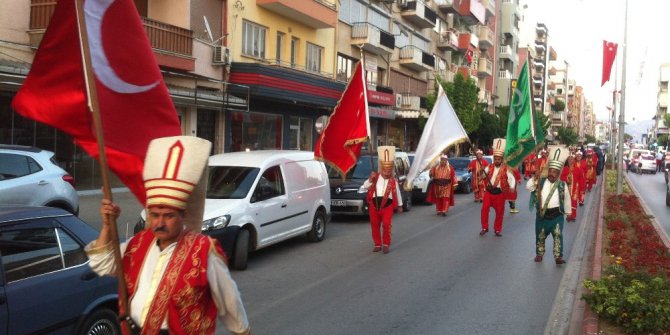 Sünnet şöleninde 58 çocuk erkekliğe ilk adımını attı