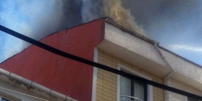 Çorlu’da çatı yangını