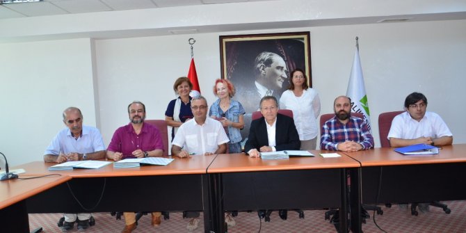 Başkan Uğur’dan antik kazılara destek