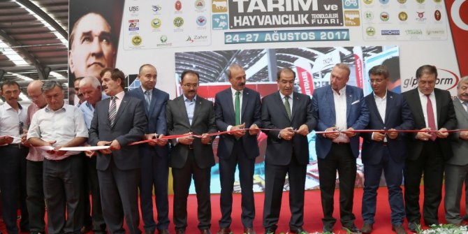 Uşak’ta Tarım ve Hayvancılık Teknolojileri Fuarı kapılarını açtı