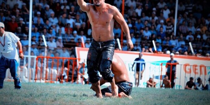 Kağıtsporlu pehlivanlar bu haftada kürsüdeydi