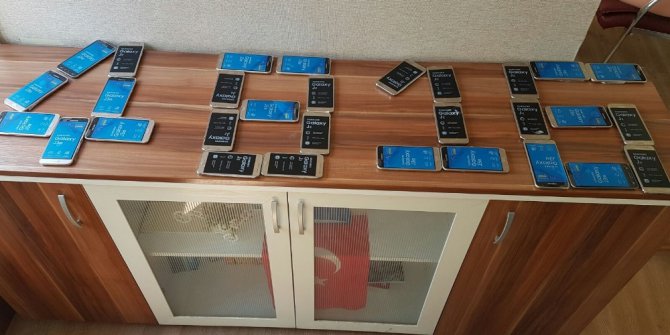 Şanlıurfa’da 30 adet kaçak telefon ele geçirildi