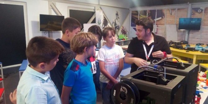 BİLSEM öğrencileri geleceği kodlamak için eğitimdeler