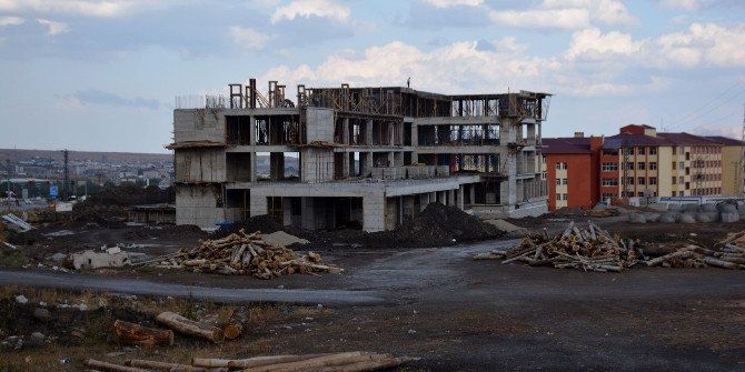 Tatvan Belediyesi’nin Yeni Hizmet Binası İnşaatı Devam Ediyor