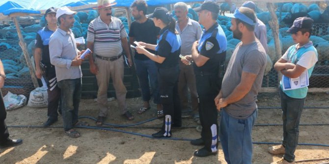 Mersin polisi, kurban pazarlarında sahte para uyarısı yaptı