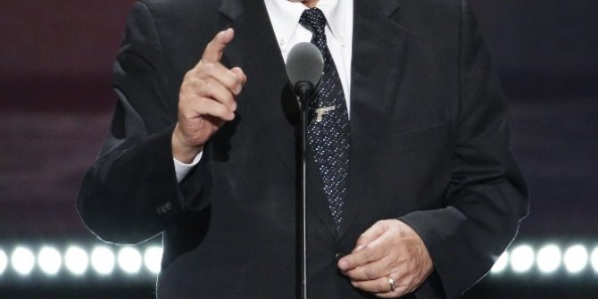 Trump Şerif Arpaio’yu affettiğini açıkladı