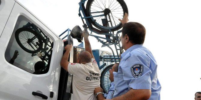 Mersin Büyükşehir Belediyesi, Seyyar Satıcılarına Yönelik Operasyonları Sürdürüyor