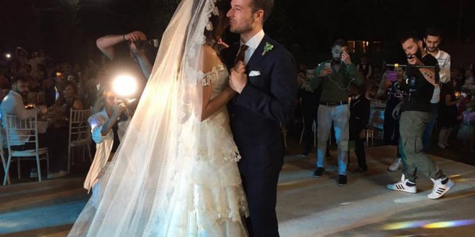 Dünya güzeli geline, Trakya düğünü