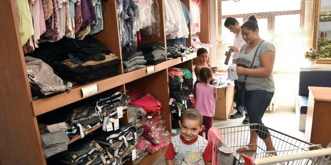 Büyükşehir’in giysi merkezi bayram öncesi sevindiriyor