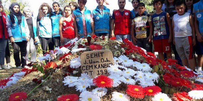 Gençlerden Şehit Ailesine Ziyaret