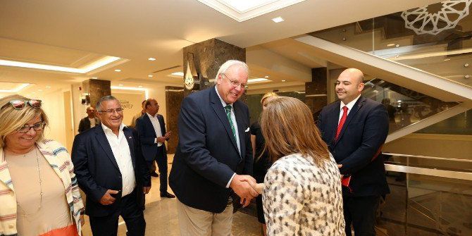 Büyükelçiler Dünya Barışına Katkı İçin Şahin’i Ziyaret Ettiler