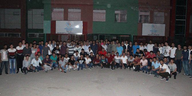 Azrailler, Diyarbekirspor Tribünlerinden Çekildi