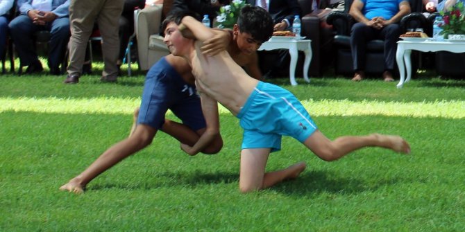 Zengibar Karakucak Güreşleri’nde Başpehlivan Serdar Böke oldu