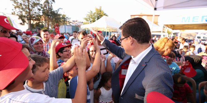 Yüzme öğreniyoruz, birlikte eğleniyoruz projesinde final