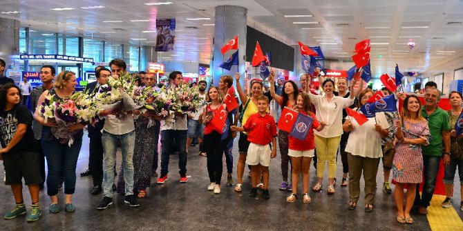 Sualtı Hokeyi Milli Takımı İstanbul’a geldi