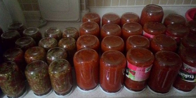 Aydınlı kadınlar mutfaklarını kışa hazırlanıyor