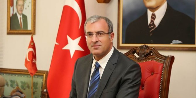 Vali Toraman: "30 Ağustos’u kutlamanın mutluluğunu yaşıyoruz"