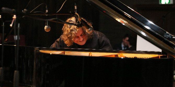 Tuluyhan Uğurlu Ahmet Yesevi Üniversitesi’nde Konser Verecek