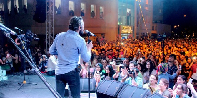 1. Fındık Festivaline Resul Dindar rüzgarı